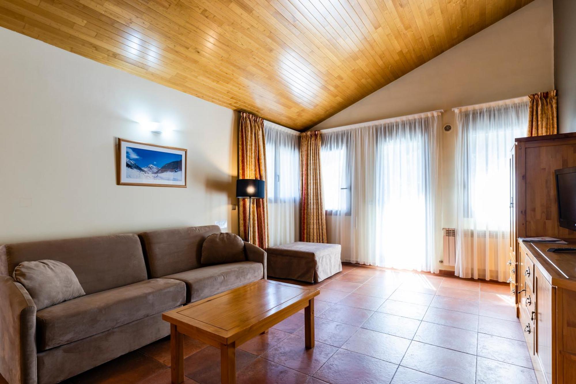 Apartaments Sant Moritz Arinsal Exterior foto