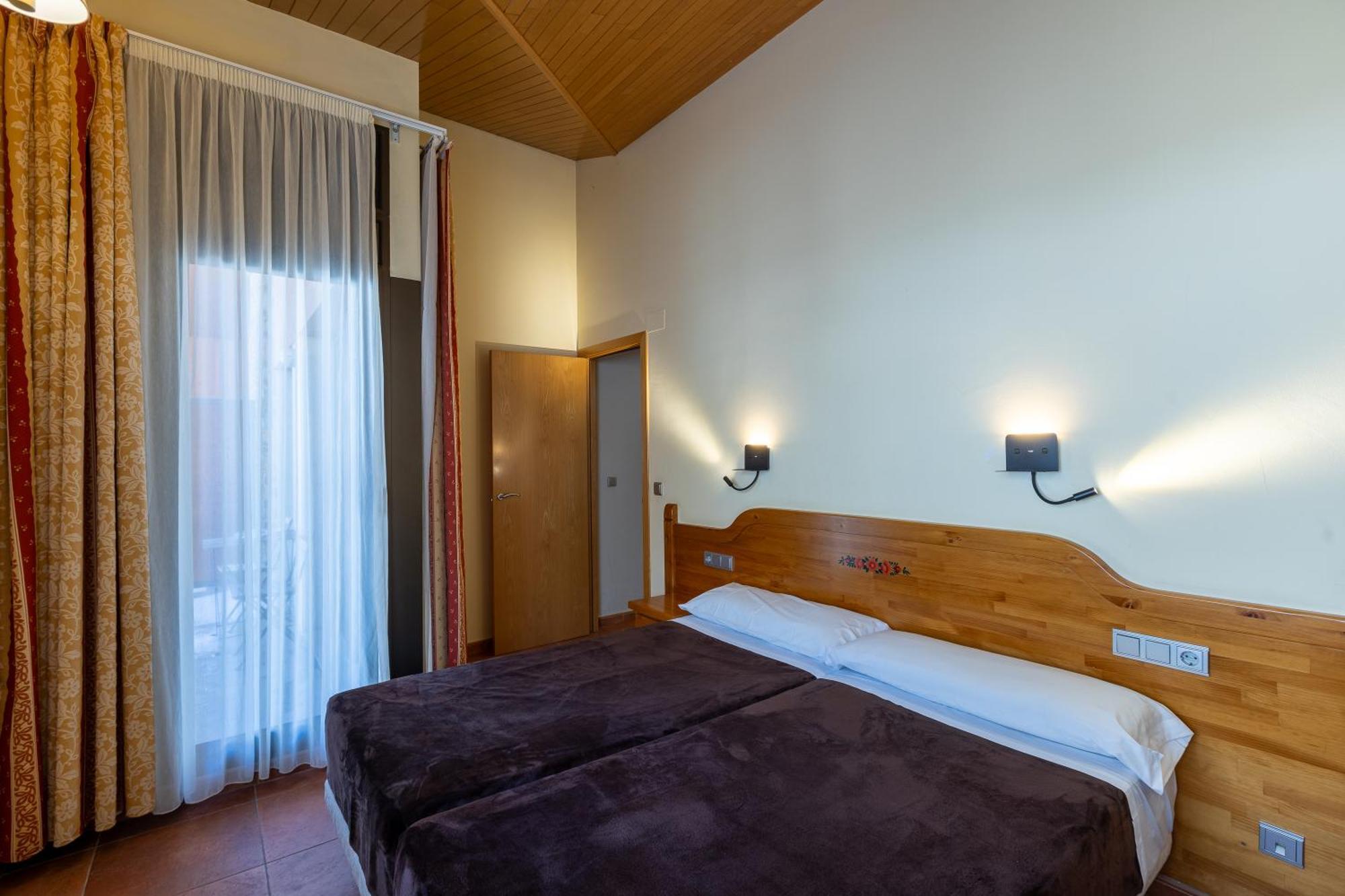 Apartaments Sant Moritz Arinsal Exterior foto