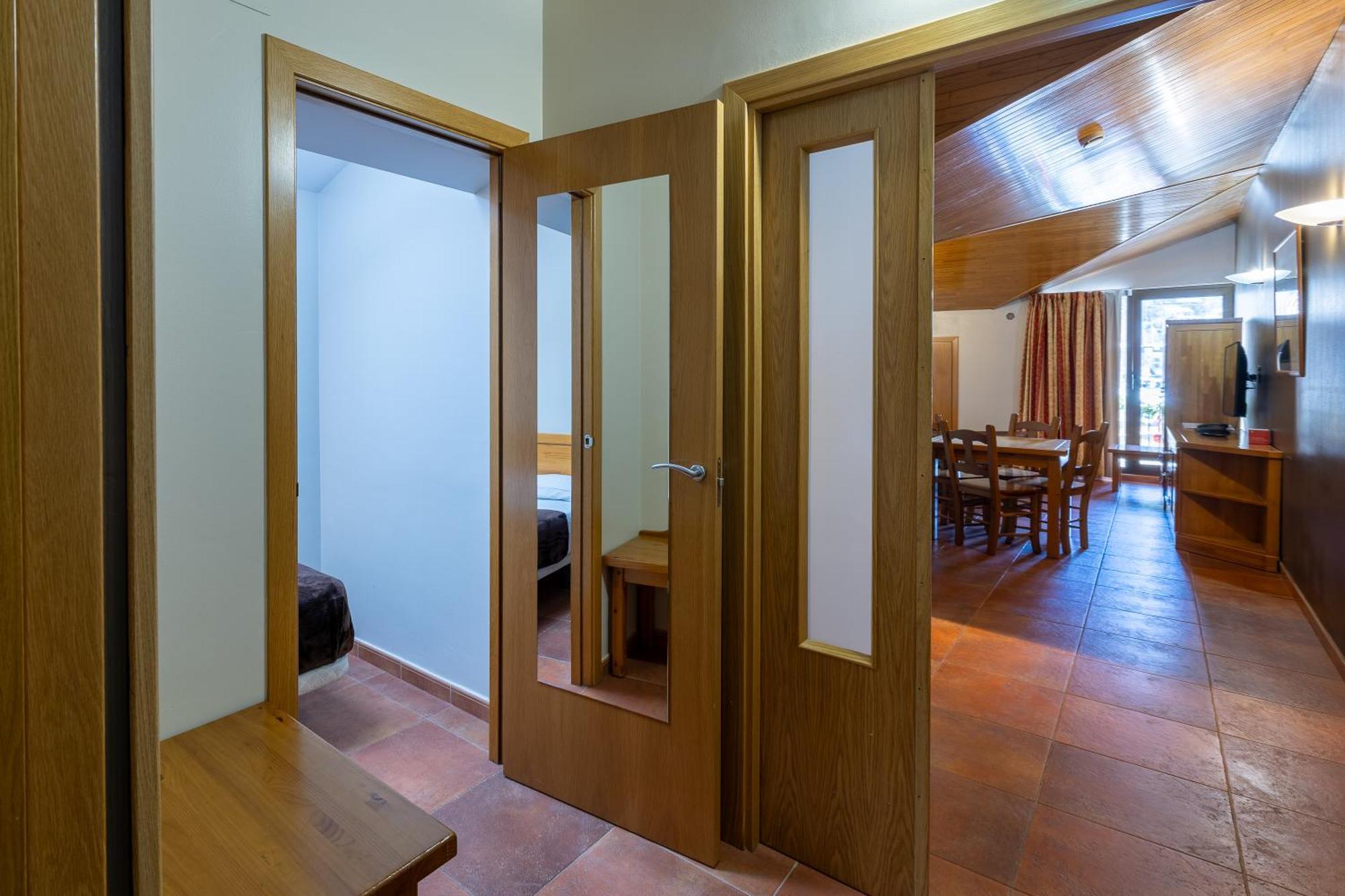 Apartaments Sant Moritz Arinsal Exterior foto